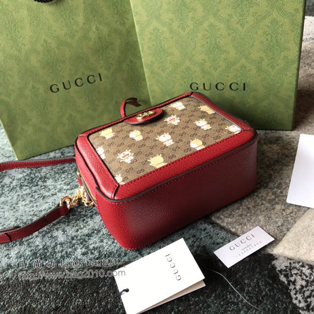 Gucci专柜新款女包, 古驰哆啦A梦牛角方正邮差包 Gucci手提肩背斜挎包 655596  gdj1586